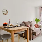 Zafiro Atico Apartment