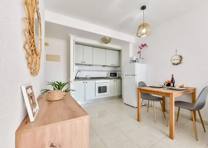 Zafiro Atico Appartement *