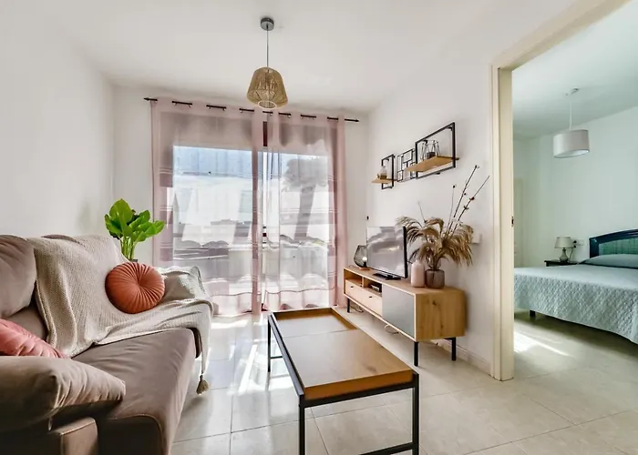 Zafiro Atico Apartment *